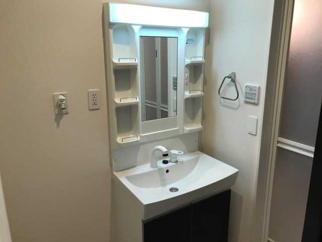 ��ʌ��������܎s�k��g�쒬�Q���ڂ̃A�p�[�g�̐��ʏ�