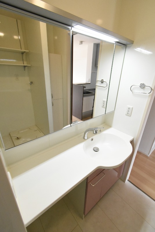 ��ʌ��������܎s�k��g�쒬�P���ڂ̃A�p�[�g�̐��ʏ�