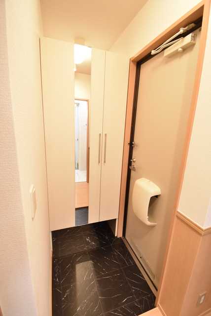 ��ʌ�����s�厚���˂̃A�p�[�g�̌���