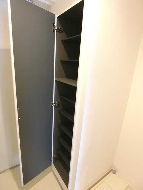 ��ʌ��@�c�s���R���ڂ̃A�p�[�g�̂��̑��ݔ�