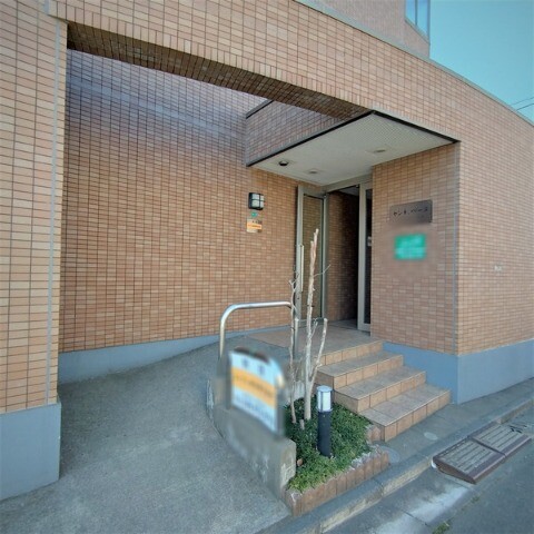 ��ʌ�����s��؂Q���ڂ̃}���V�����̃G���g�����X