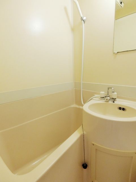 ��ʌ��������܎s�����擌��{�U���ڂ̃A�p�[�g�̐��ʏ�