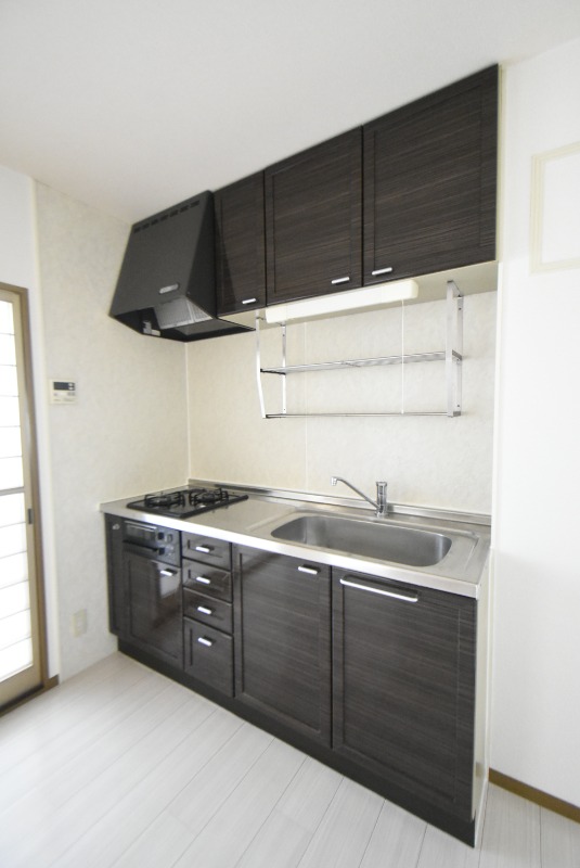 ��ʌ�����s��ԑ�R���ڂ̃A�p�[�g�̃L�b�`��