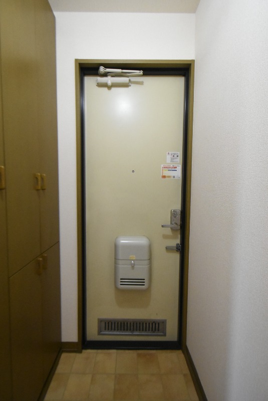 ��ʌ�����s��ԑ�R���ڂ̃A�p�[�g�̌���