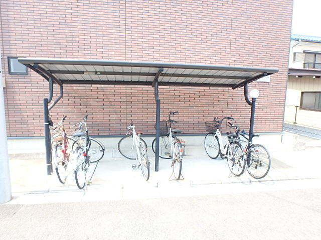 ��ʌ��������܎s�k�擌�听���P���ڂ̃A�p�[�g�̂��̑�