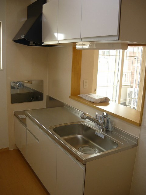 ��ʌ��k�����S�ɓޒ��厚�����̃A�p�[�g�̃L�b�`��