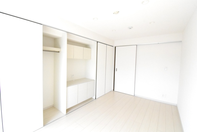 ��ʌ��������܎s��{��x�̓����R���ڂ̃A�p�[�g�̂��̑������E�X�y�[�X