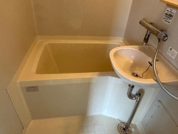 ��ʌ��������܎s�΋�n��P���ڂ̃A�p�[�g�̃o�X