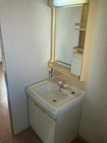 ��ʌ��������܎s�k��听���S���ڂ̃}���V�����̐��ʏ�