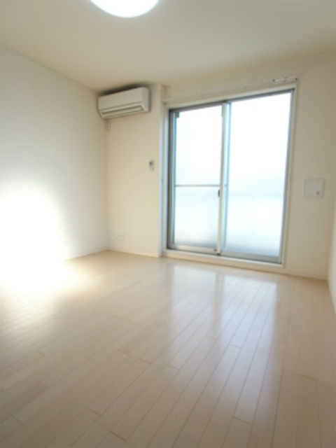 ��ʌ��������܎s�Y�a��O�n�P���ڂ̃A�p�[�g�̋��ԁE���r���O