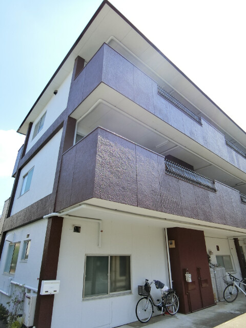 ��ʌ��������܎s�k��~�͒��̃}���V�����̌����O��