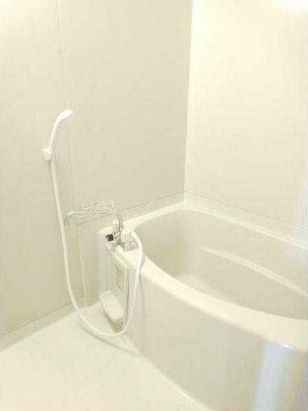 ��ʌ��������܎s��{����ؒ��S���ڂ̃A�p�[�g�̃o�X