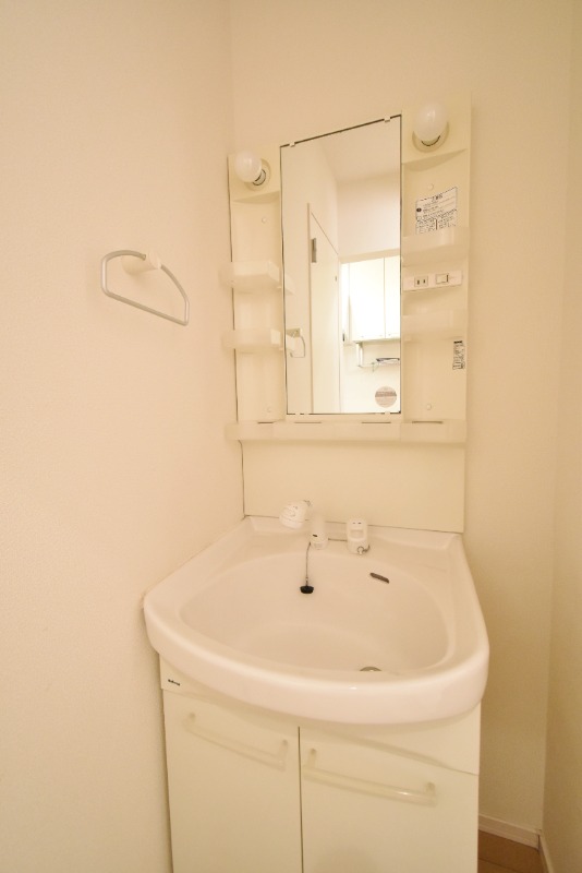 ��ʌ��������܎s��{��㏬���̃}���V�����̐��ʏ�