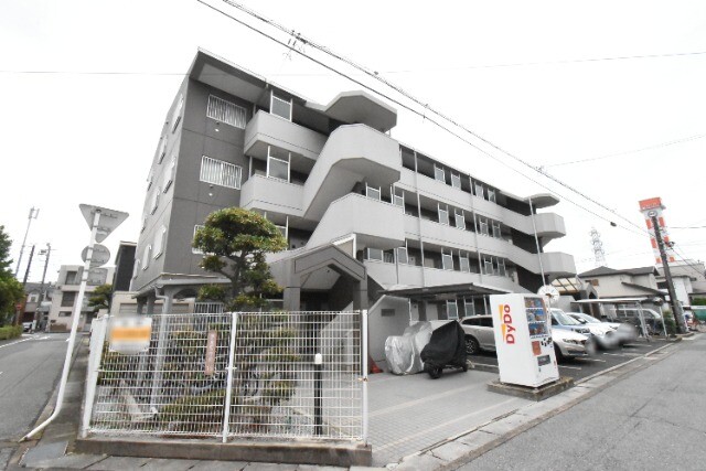 ��ʌ��z�J�s���������Q���ڂ̃}���V�����̌����O��