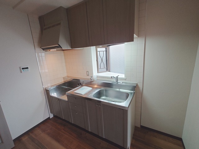 ��ʌ��������܎s��{��㏬���̃}���V�����̃L�b�`��