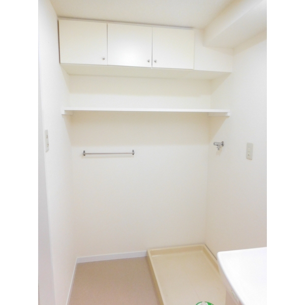 ��ʌ��z�J�s���������Q���ڂ̃}���V�����̐��ʏ�