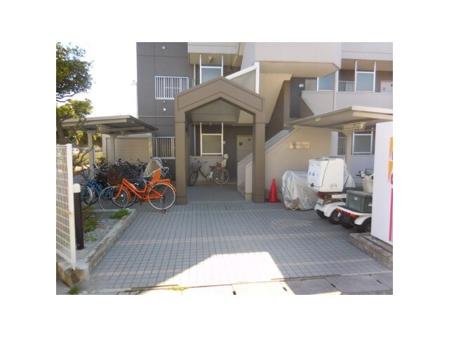 ��ʌ��z�J�s���������Q���ڂ̃}���V�����̃G���g�����X