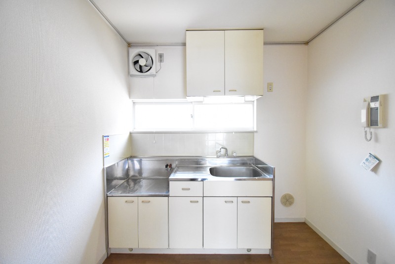 ��ʌ��������܎s����厚�_�c�̃A�p�[�g�̃L�b�`��