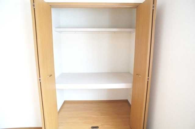 ��ʌ�����s�厚�v���q��V�c�̃A�p�[�g�̎��[