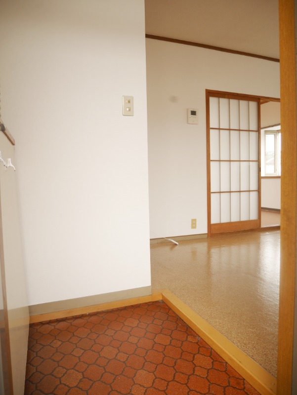 ��ʌ��������܎s��΋�㗢�Q���ڂ̃A�p�[�g�̌���