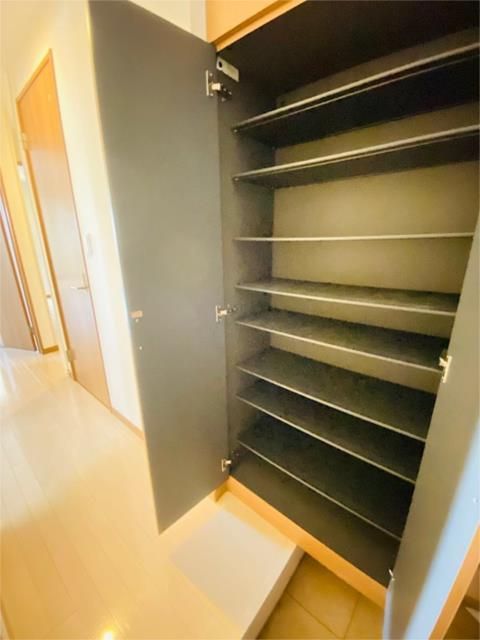 ��ʌ��z�J�s���z�J�T���ڂ̃A�p�[�g�̎��[