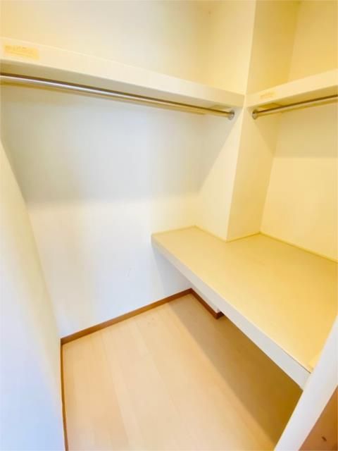 ��ʌ��z�J�s���z�J�T���ڂ̃A�p�[�g�̎��[