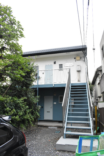 ��ʌ��������܎s��{�擌���Q���ڂ̃A�p�[�g�̌����O��