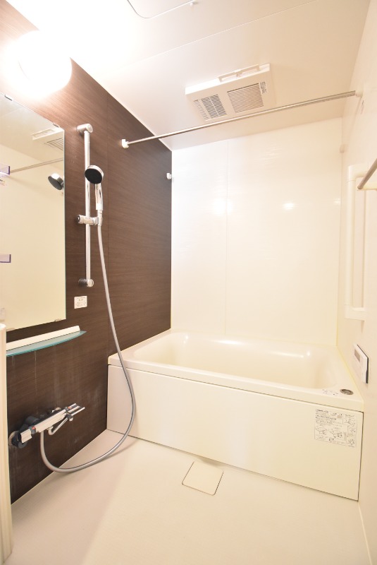 ��ʌ�����s����S���ڂ̃}���V�����̃o�X