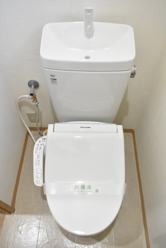 ��ʌ��������܎s��{�擌���Q���ڂ̃A�p�[�g�̃g�C��