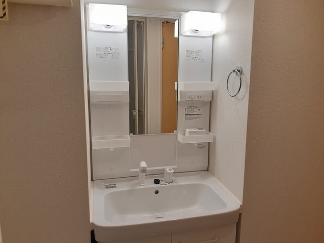 ��ʌ������s�����S���ڂ̃A�p�[�g�̐��ʏ�