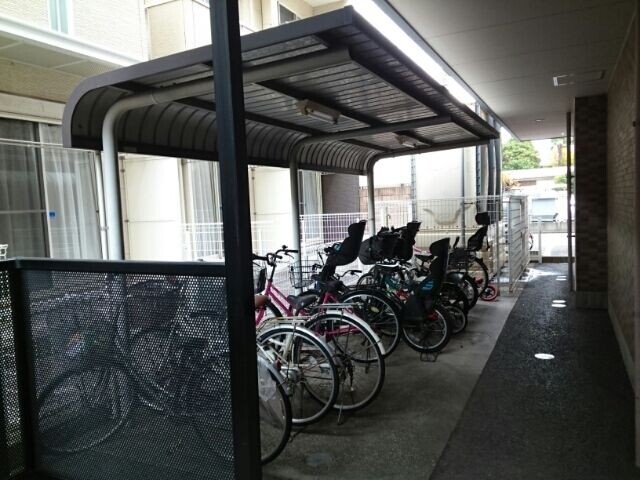 ��ʌ�����s�؂S���ڂ̃}���V�����̂��̑�