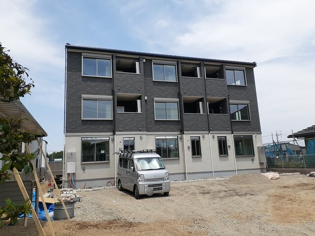 ��ʌ�����s���ԂQ���ڂ̃A�p�[�g�̌����O��