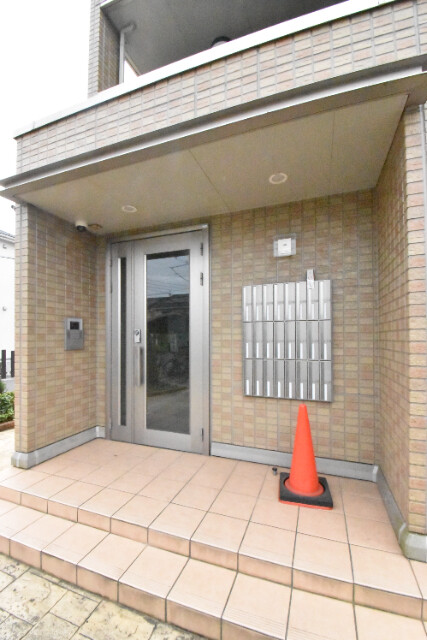 ��ʌ��z�J�s���C�N�^�E���Q���ڂ̃A�p�[�g�̃G���g�����X