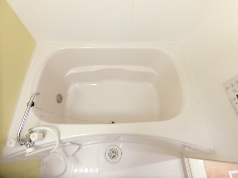 ��ʌ��z�J�s�ԓc�R���ڂ̃A�p�[�g�̃o�X