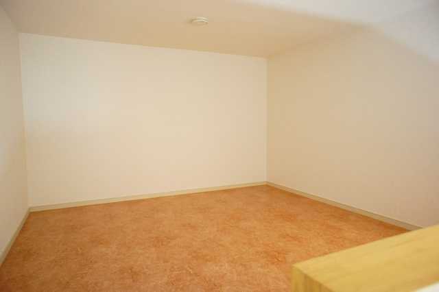 ��ʌ��z�J�s�ԓc�R���ڂ̃A�p�[�g�̂��̑������E�X�y�[�X