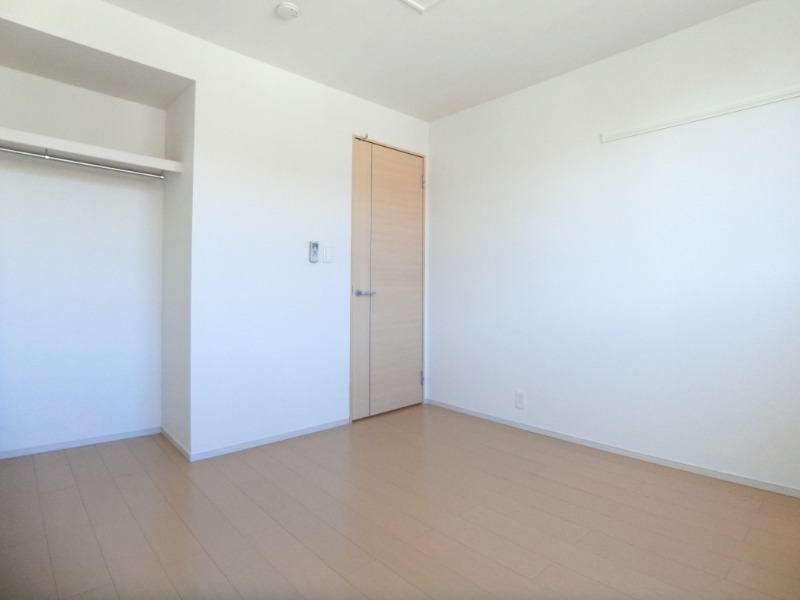 ��ʌ��z�J�s�ԓc�R���ڂ̃A�p�[�g�̂��̑�