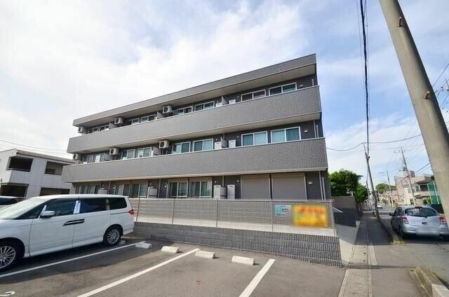 ��ʌ��������܎s��{��O���R���ڂ̃}���V�����̌����O��