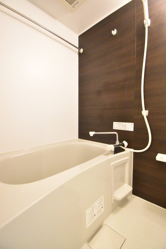 ��ʌ������s�����T���ڂ̃}���V�����̃o�X