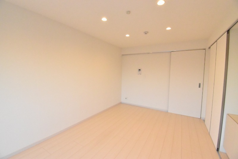 ��ʌ������s�����T���ڂ̃}���V�����̋��ԁE���r���O