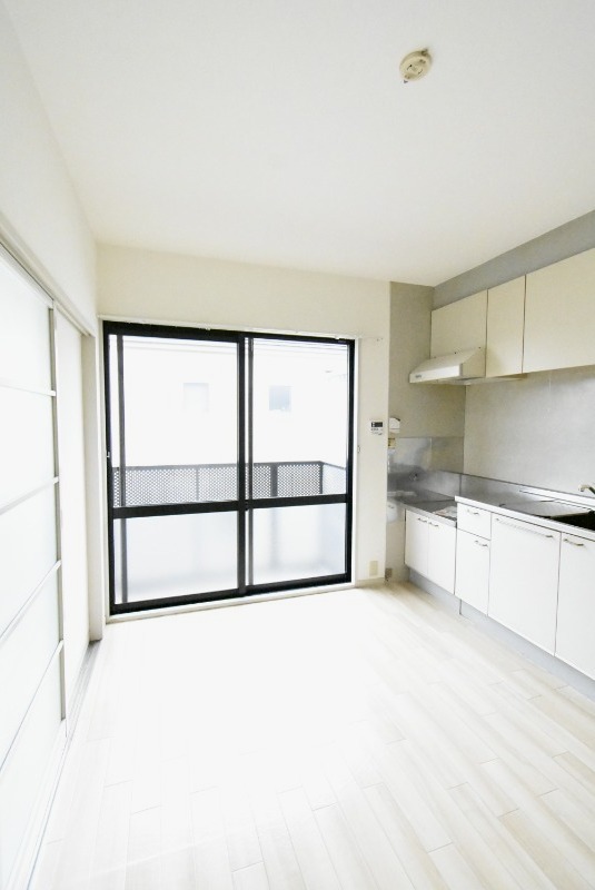 ��ʌ��������܎s������~����T���ڂ̃A�p�[�g�̋��ԁE���r���O