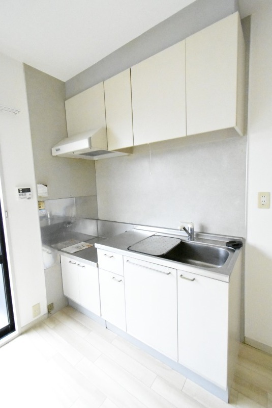 ��ʌ��������܎s������~����T���ڂ̃A�p�[�g�̃L�b�`��