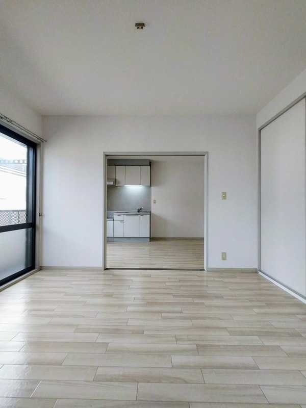 ��ʌ��������܎s������~����T���ڂ̃A�p�[�g�̋����E���r���O