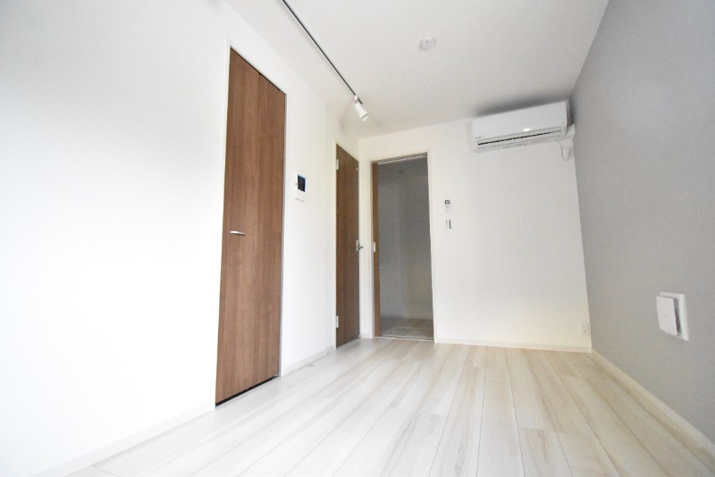 ��ʌ��������܎s�k�擌�听���P���ڂ̃A�p�[�g�̋��ԁE���r���O