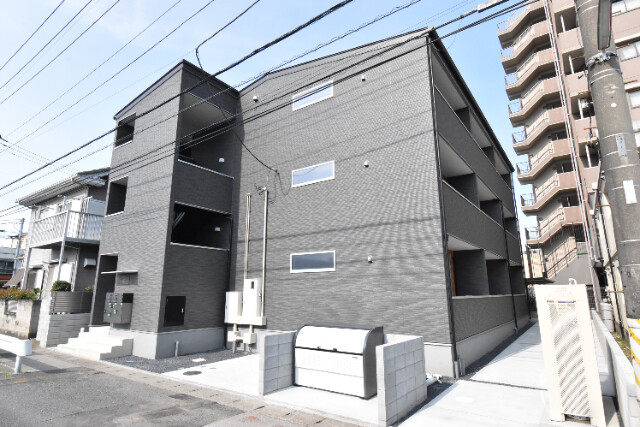 ��ʌ��z�J�s���������̃A�p�[�g�̌����O��