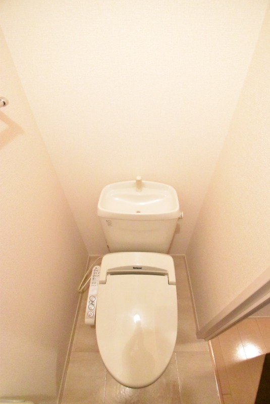 ��ʌ��z�J�s�V�z�J�Q���ڂ̃A�p�[�g�̃g�C��