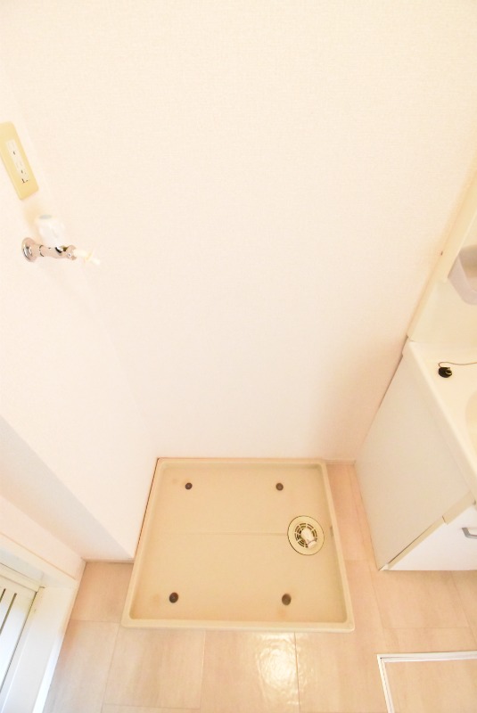 ��ʌ��z�J�s�V�z�J�Q���ڂ̃A�p�[�g�̂��̑�