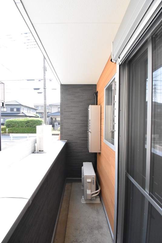 ��ʌ��z�J�s���������̃A�p�[�g�̃o���R�j�[