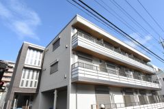 ��ʌ��������܎s��{��g�~���R����212-1�̃}���V�����̌����O��