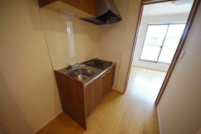 ��ʌ��������܎s���搼��{�R���ڂ̃A�p�[�g�̃L�b�`��