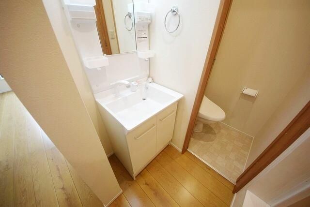 ��ʌ��������܎s���搼��{�R���ڂ̃A�p�[�g�̐��ʏ�